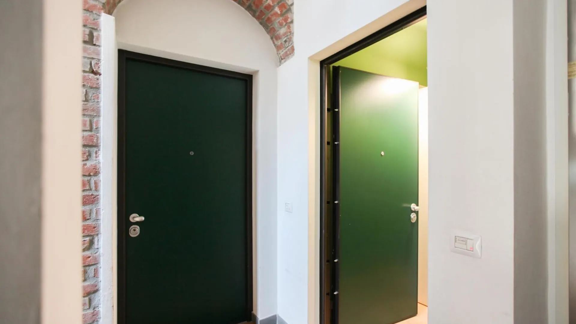 Hozyhome Isola District Milan